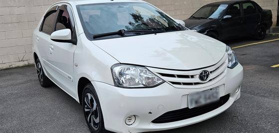TOYOTA ETIOS 1.5 XS SEDAN 16V FLEX 4P MANUAL TOYOTA ETIOS 1.5 XS SEDAN 16V FLEX 4P MANUAL
